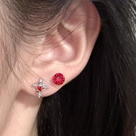 项链;耳环;手链