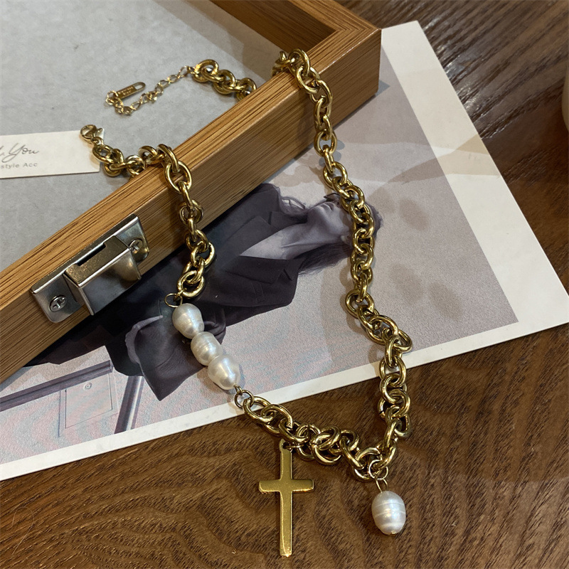 Mode Kreuzen Herzform Titan Stahl Perle Kette Halskette 1 Stück display picture 3