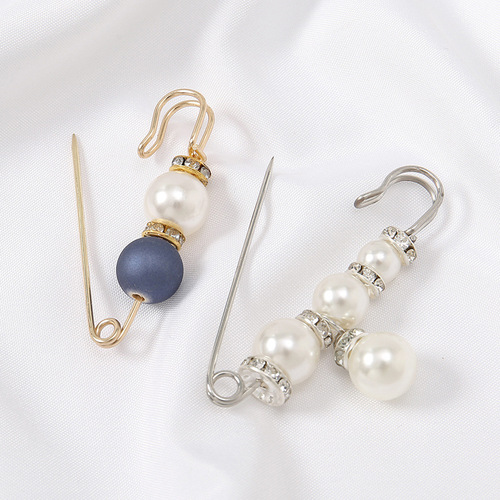 Pants waist tightening artifact, waist tightening pin to fix clothes, sweater brooch, women's accessories, pearl anti-exposure buckle pin wholesale