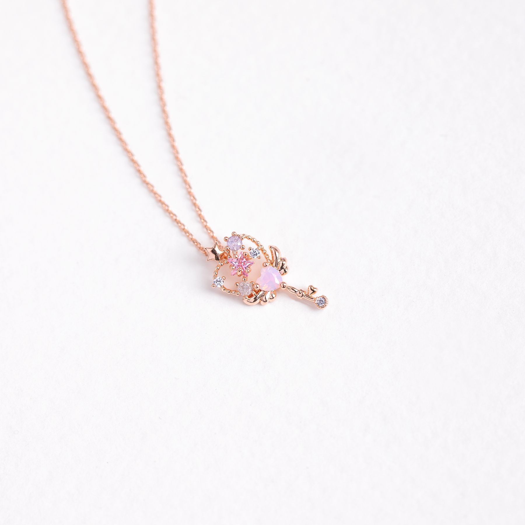 15g Weight Zircon Inlay Material Pendant Necklace Classification Daily Occasion Copper Material Heart Shape Pattern Women'S Gender Fashion Style Fashion Heart Shape Copper Pendant Necklace Zircon Copper Necklaces 4