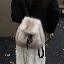 2025秋冬新款毛绒双肩包女时尚爆款跨境潮流-