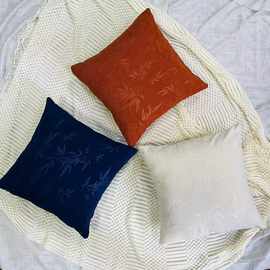 亚马逊秋冬抱枕仿灯芯绒细条纹竹叶压花抱枕套沙发靠垫暖手床头靠