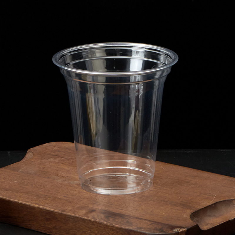 Taza de té de leche desechable de calibre 98 500 / 700 taza de té de plástico gruesa taza de jugo de leche con tapa