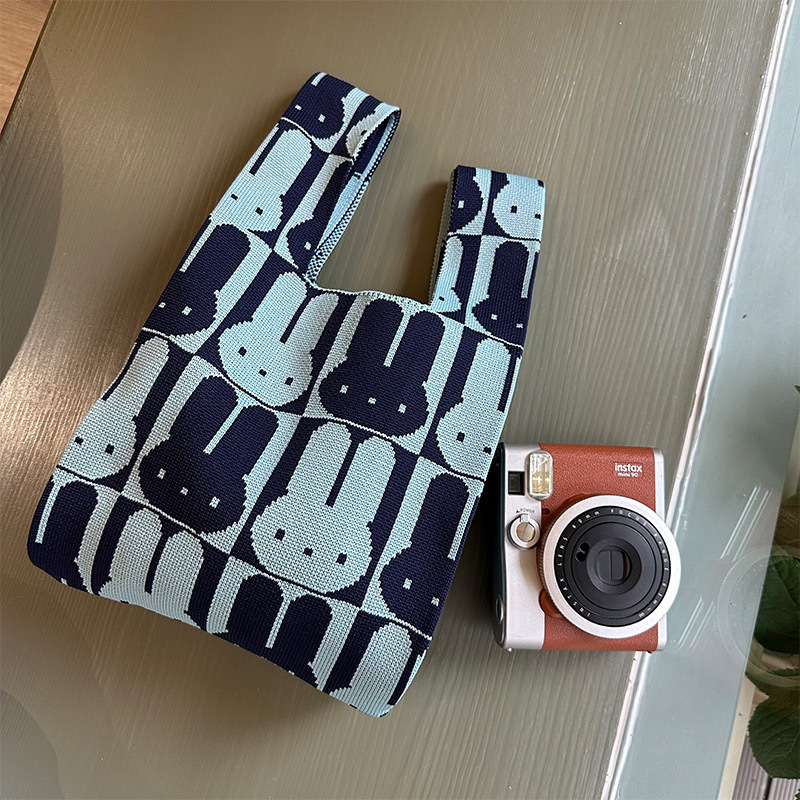 Blue square rabbit