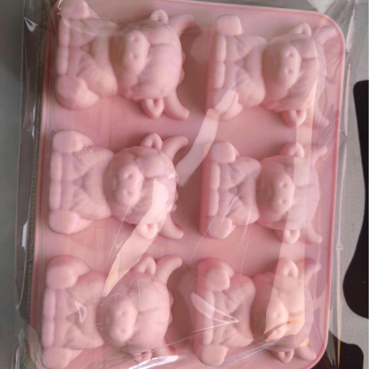 Mini highland cow pink
