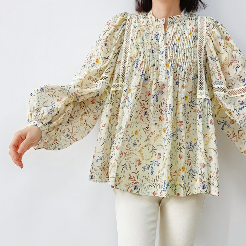 New style fresh age-reducing salty sweet lantern sleeve high cotton shirt Women's stitching lace pleated doll shirt