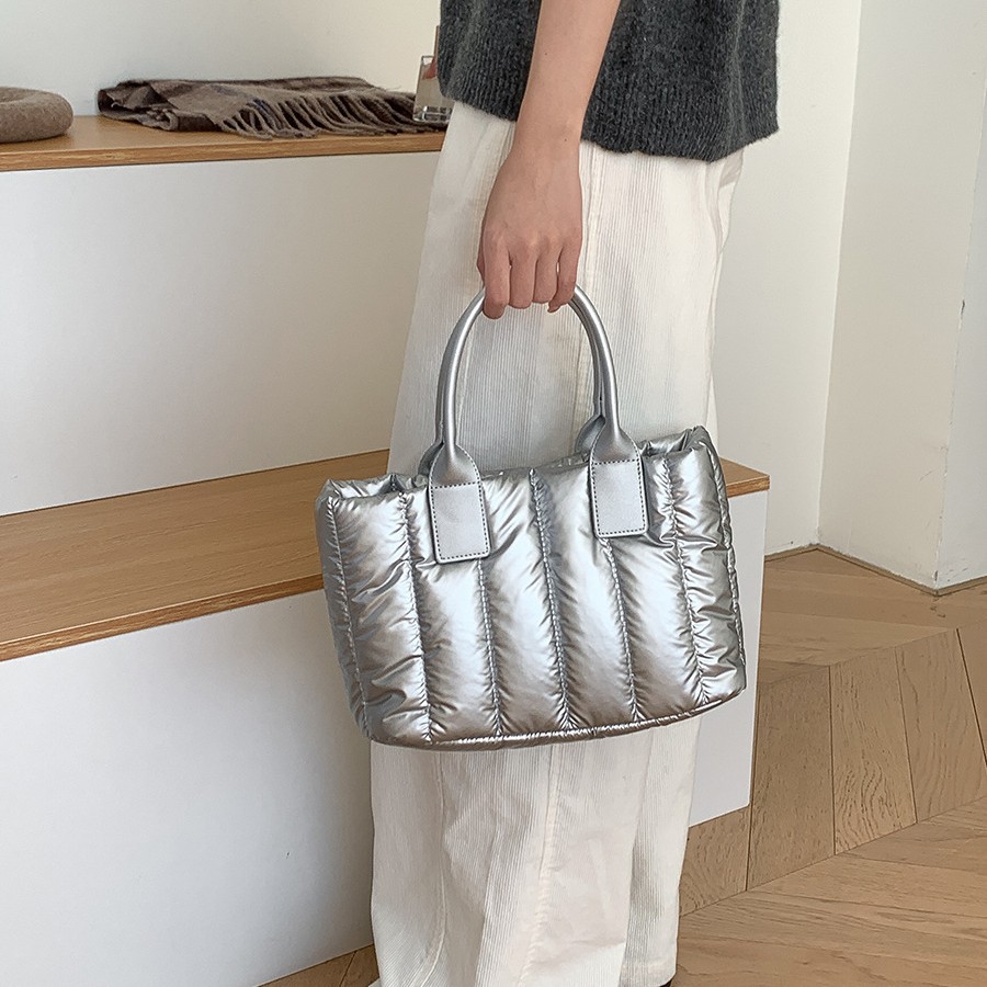 韩版ins东大门秋冬款棉服手提包大容量休闲轻便羽绒竖条纹斜挎包