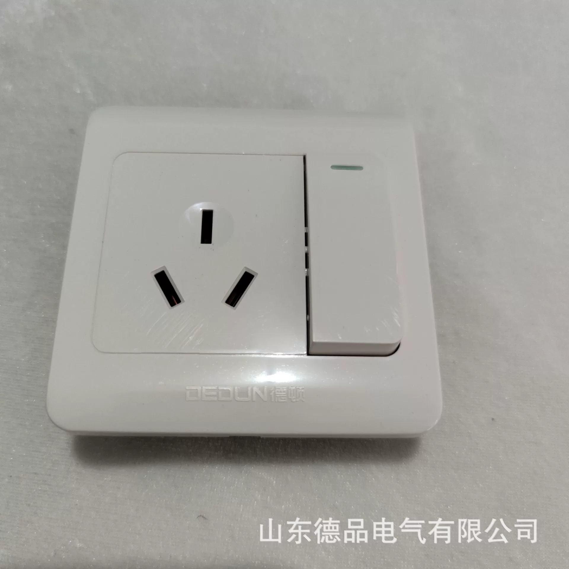 Deton B6 Dark - установка White Engineering End 86 5 Two Three Pounds, 10A стеновая панель переключателя производителей