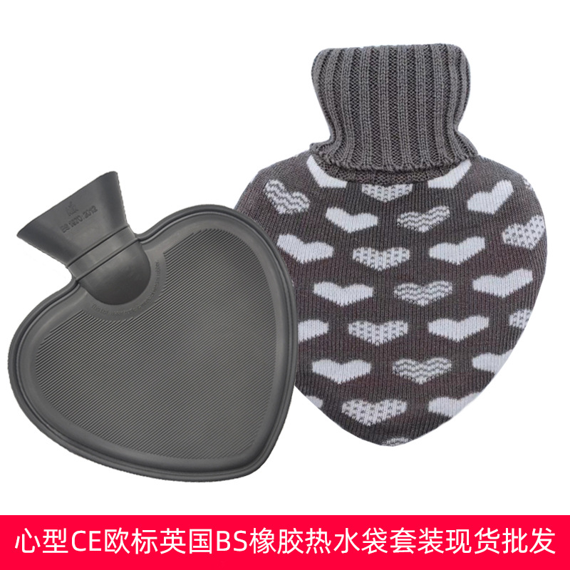 En stock lindo en forma de corazón mano más caliente bolsa de agua portátil creativo llenado de inyección de agua bolsa de agua caliente moda portátil bolso caliente al por mayor