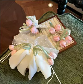 郁金香花朵珍珠抓夹女2026新款小清新气质扎发后脑勺蝴蝶结马尾夹