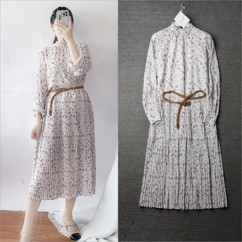 Spring and summer new Liu Yifei with wind white floral long sleeve dress temperament pleated midi dress