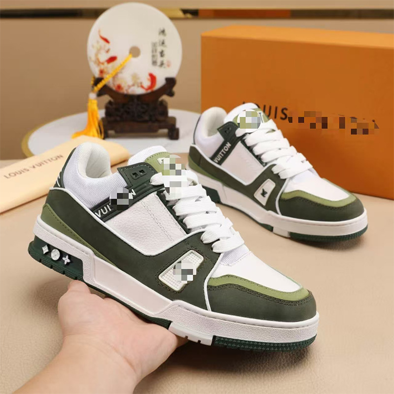 Zapatos casuales de marca de moda, zapatos blancos transpirables de suela gruesa para hombres, 2026 primavera y otoño nuevos zapatos de skate resistentes al desgaste de alta calidad