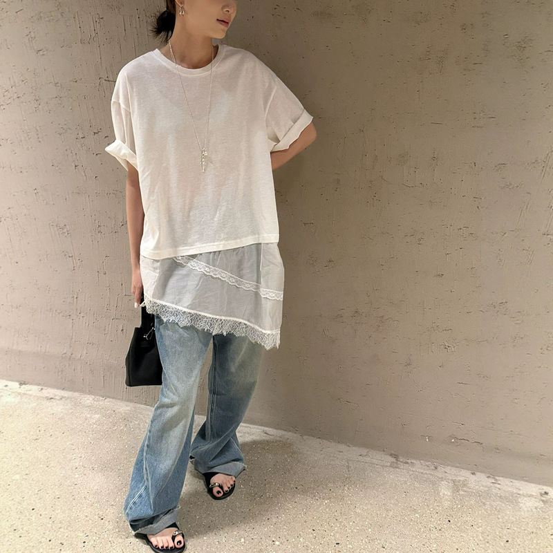 Lino Xia's New Korean-Style Large Lace Diagonal Patchwork Short-Sleeve T-Shirt for Women 2026, Stylish Loose-Fitting Versatile Top Lino Xia's New Korean-Style Large Lace Diagonal Patchwork Short-Sleeve T-Shirt for Women 2026, Stylish Loose-Fitting Versatile Top