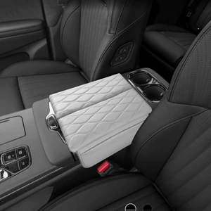 Suitable for GAC Trumpchi m8 Master Armrest Box Elevated Leather Pad E9 New Master Legendary Accessories Modified Auto Supplies