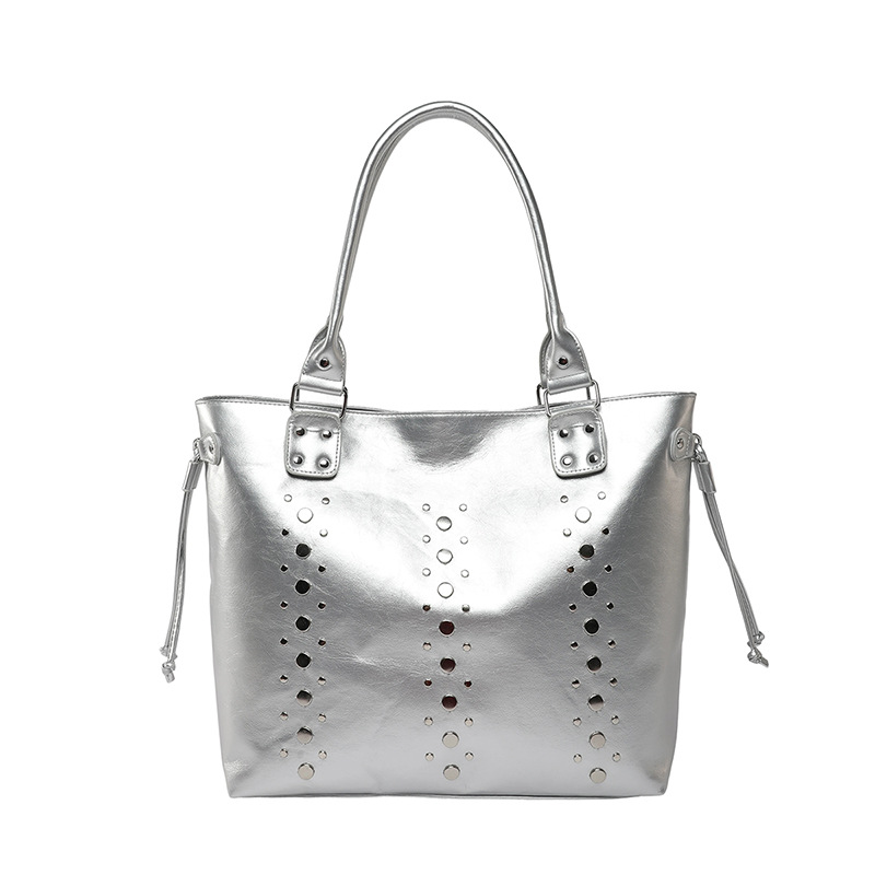 Bolso Tote de textura transfronteriza 2025 verano nuevo bolso femenino personalizado bolso de remache bolso de hombro de gran capacidad de moda