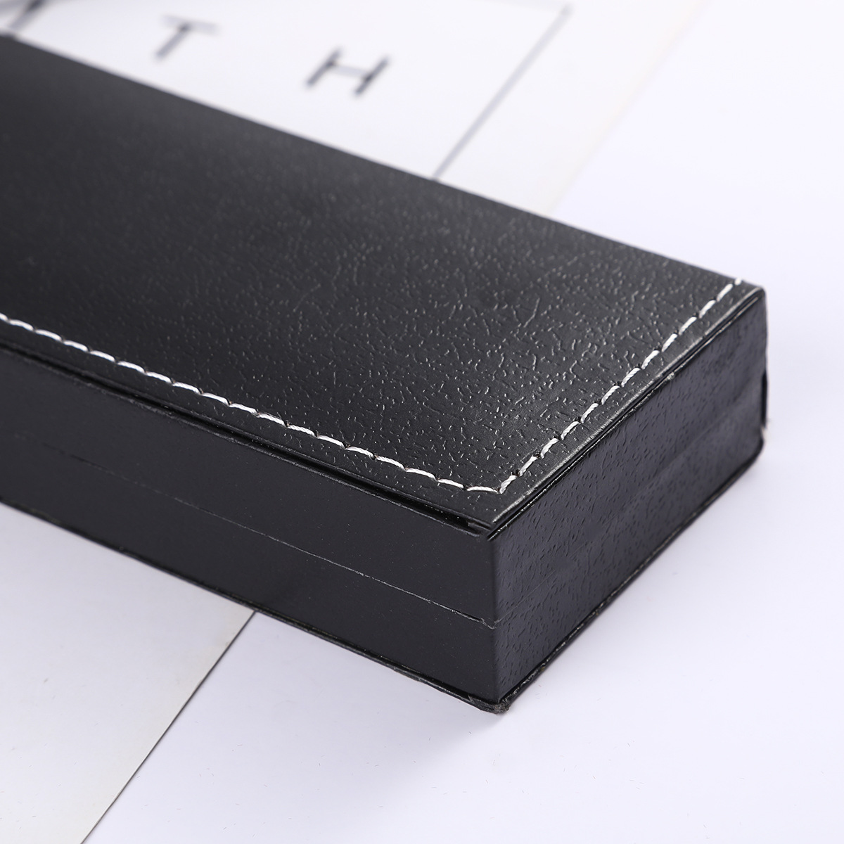 En stock al por mayor caja de papelería para estudiantes caja de pluma letras logotipo publicidad comercial caja de regalo de alta gama caja de pluma de firma