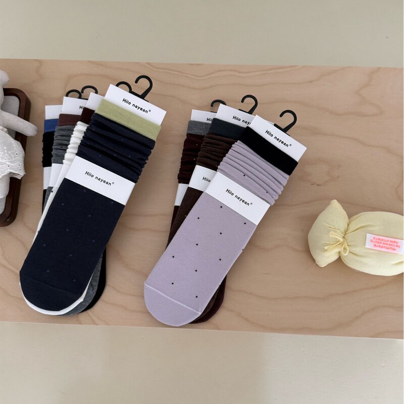 2026 Autumn New Korean Style Color-Block Polka Dot Women's Mid-Calf Socks, Simple and Versatile Seamless Straight Socks