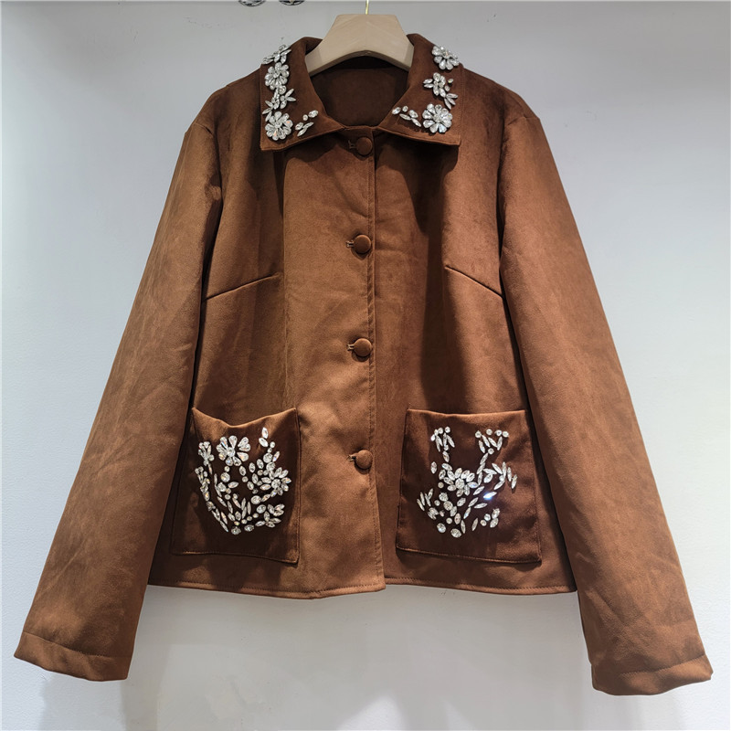 Diseño elegante retro industria pesada con collar de diamante abrigo corto 2025 otoño marrón vestido con blusa delgada