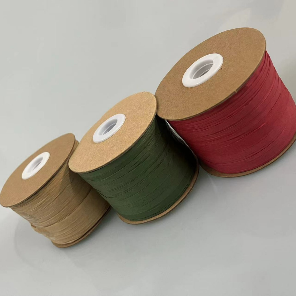 厂家拉菲草纸绳 包装用纸绳卷 蛋糕礼品盒绑带烘焙包装彩带