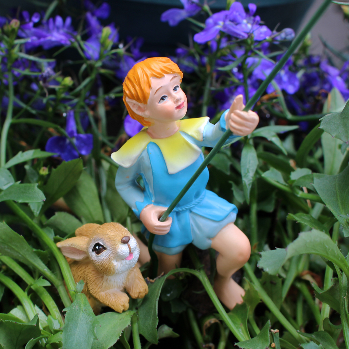  decoration balcony garden decoration flower pot decoration kite boy flower pot plant pot plug-in