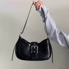 女性のためのバッグ 2025 新しいレトロホットガール脇の下バッグニッチテクスチャシンプルな三日月バッグシングルショルダークロスボディバッグ