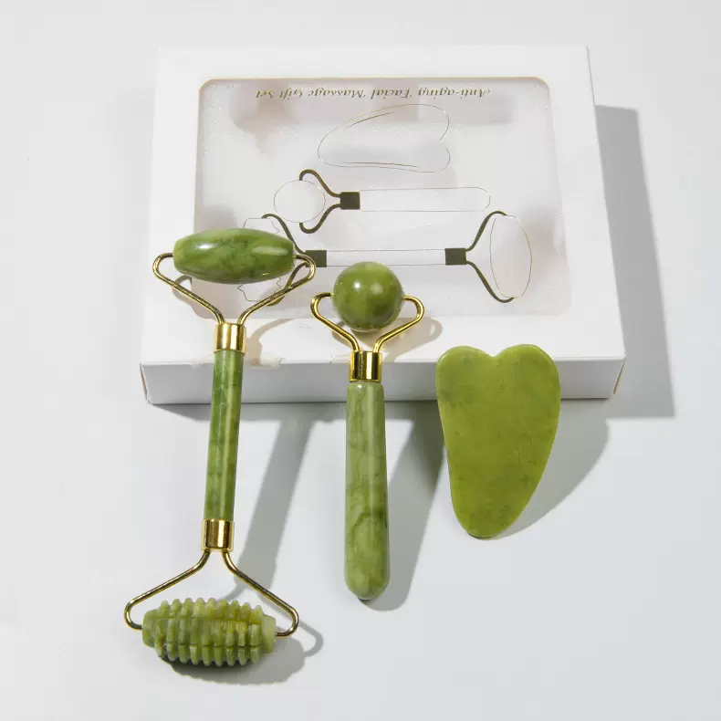 天然绿风玉石带刺滚轮面部按摩美容棒刮痧板三件套跨境岫岩玉滚轮