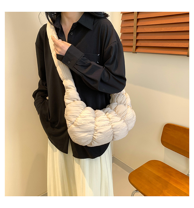 Women's Bags new croissant cloud bag pleated one shoulder crossbody sponge light versatile casual fashion dumpling women's bag_ipsvogv.com
