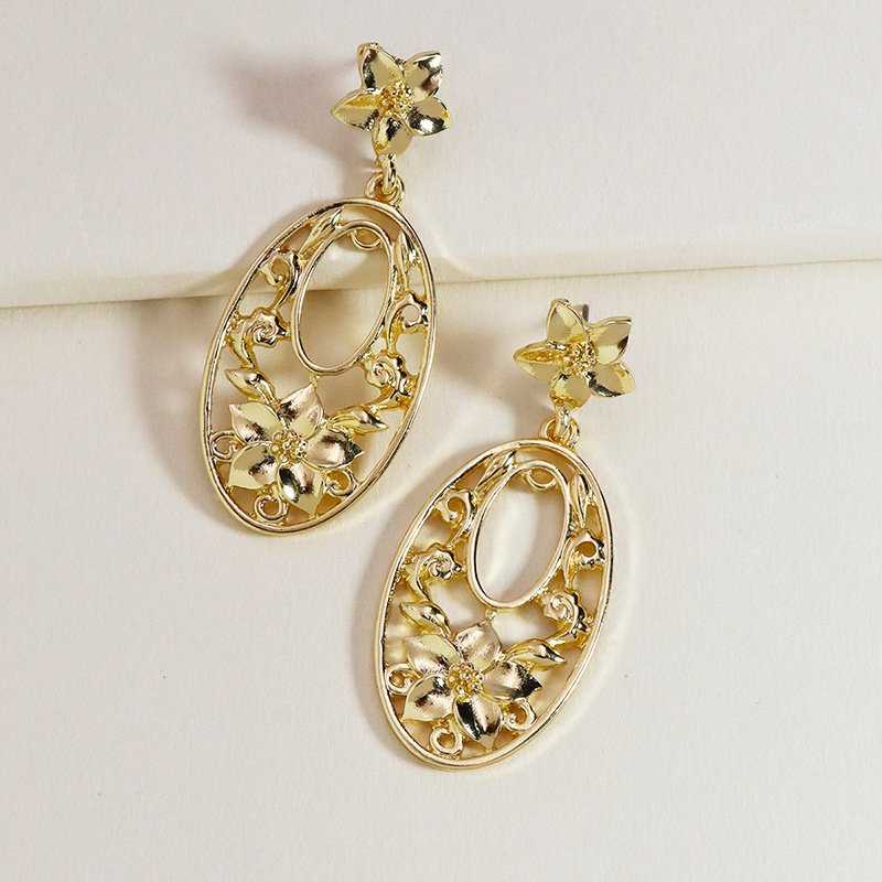 Boucles D&#39;oreilles En Alliage De Fleur De Mode display picture 8