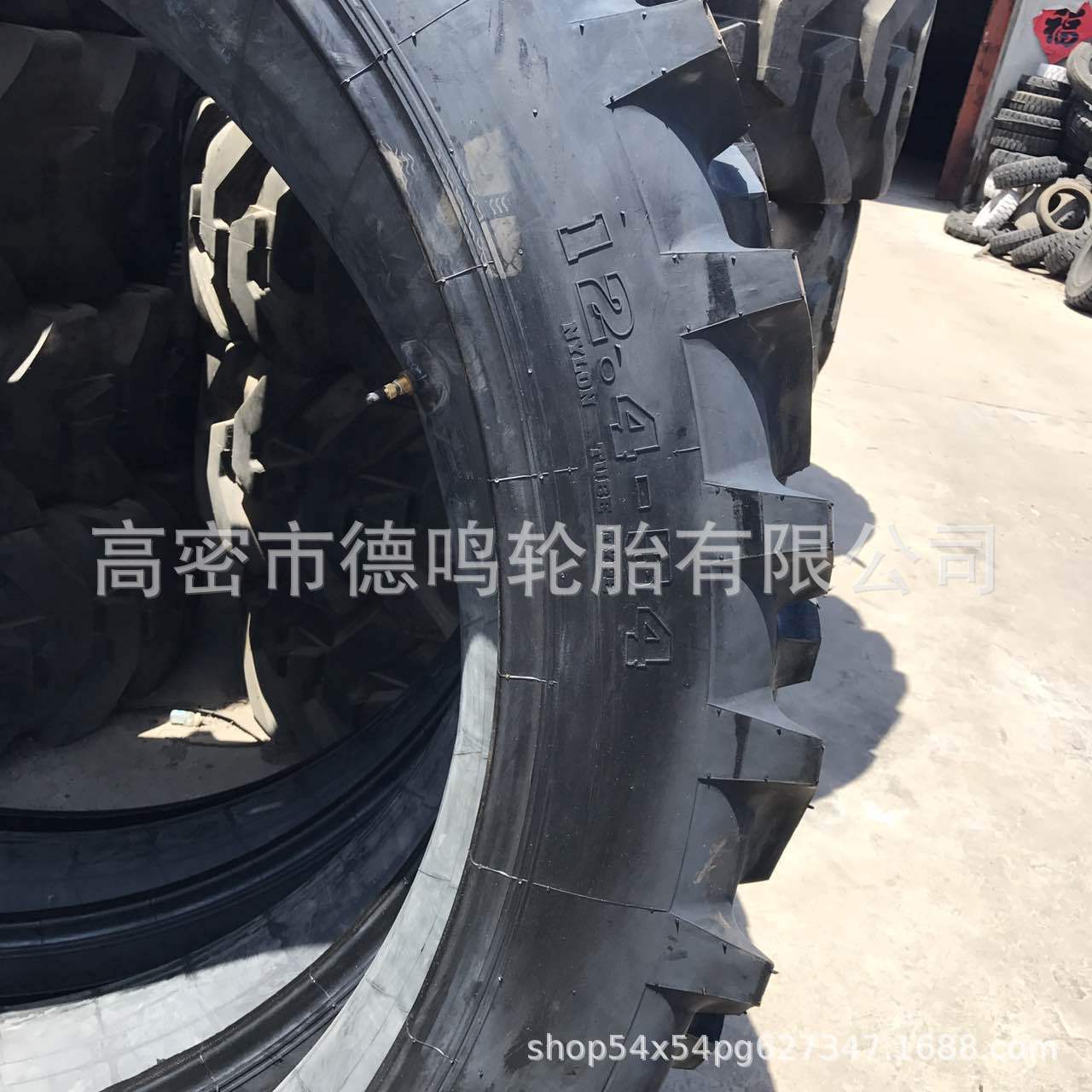 El cultivador de suministro 12.4-48 neumático recogedor de algodón agrícola puede equiparse con RIM 11-32