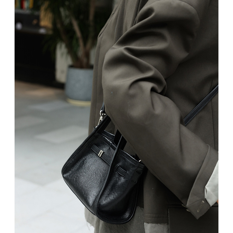 Niche Tote Bag 2026 New Arrival Top Grain Cowhide Leather Handbag Basket Bag Crossbody Bag Luxury Genuine Leather Small Bag - Thumbnail 2