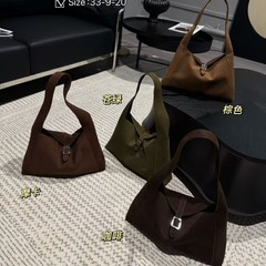 复古大容量麂皮绒腋下包包女2025秋冬新款高级慵懒风单肩手提大包