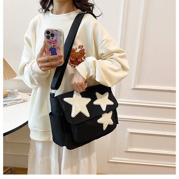 Cross-border wholesale large-capacity five-pointed star canvas single-shoulder bag, cute school style crossbody bag, student commuting bag for classes undefined