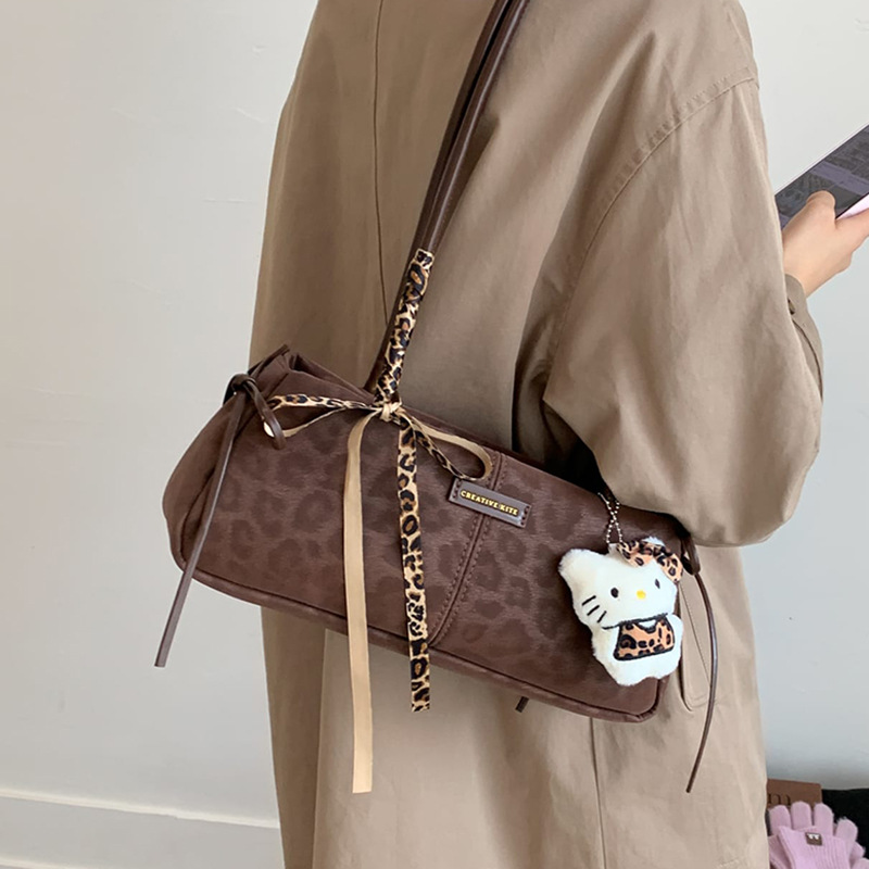 Retro Niche Leopard Print Handbag For Women 2026 New Fashion Shoulder Underarm Bag Luxury Baguette Handle Bag For Commuting - Thumbnail 3