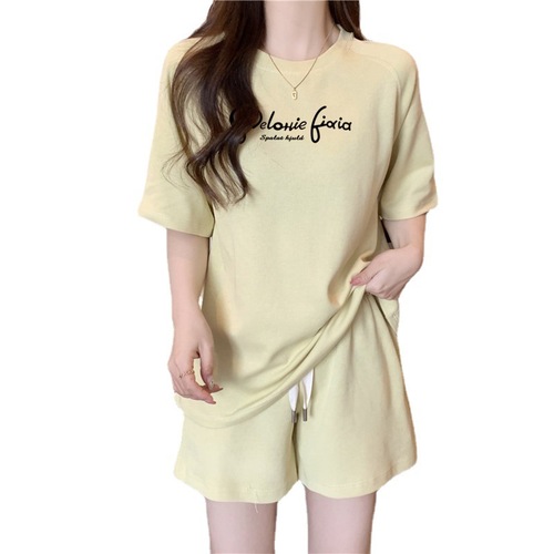 Casual Fashion Set for Women - Summer Thin Loose Trendy Versatile Hong Kong Style Sports Short Sleeve Shorts Two-Piece Set