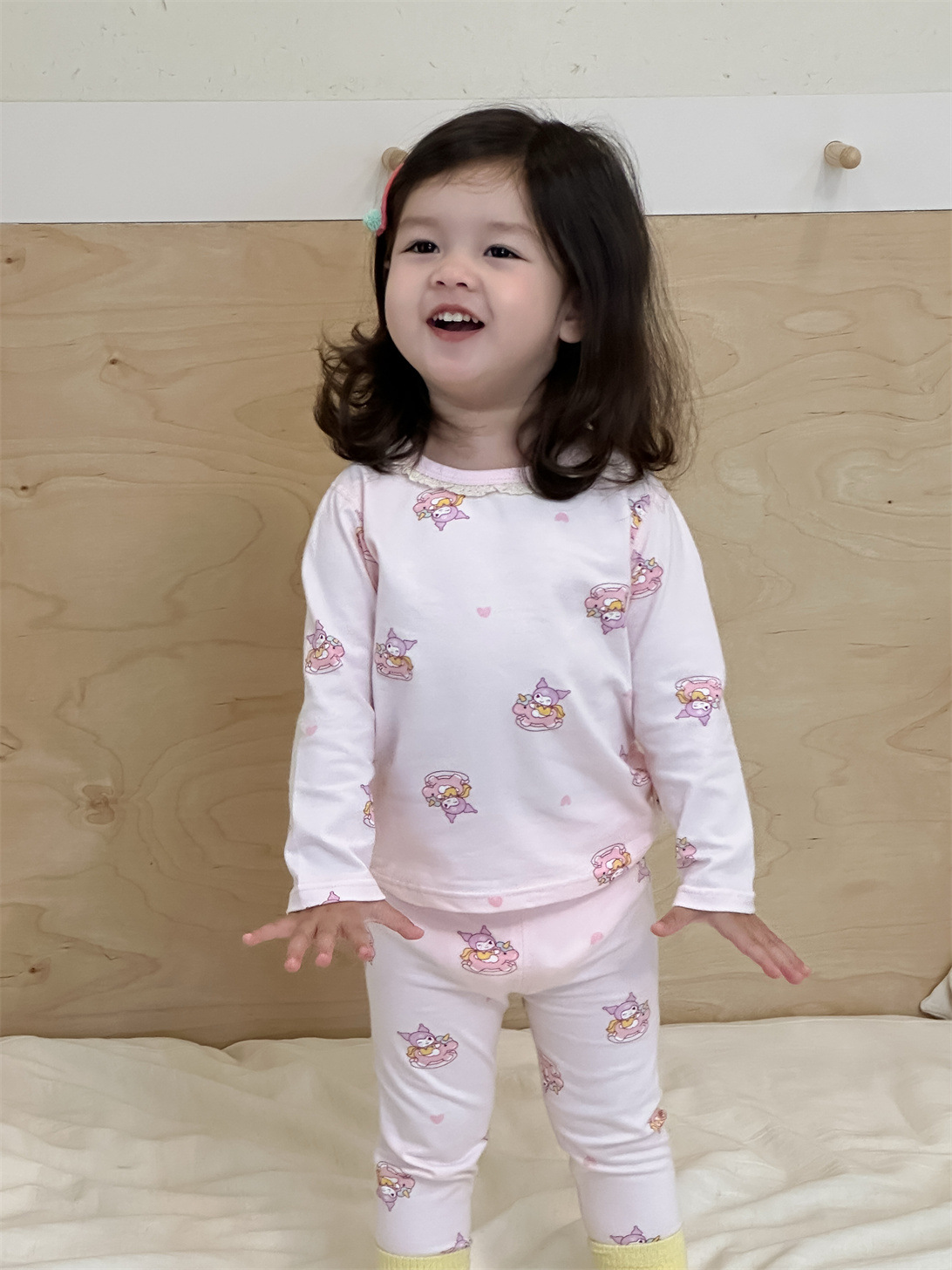 Pijamas infantiles de otoño conjunto de casa 2025 ropa de otoño ropa infantil coreana pijamas niñas ropa de hogar dos piezas