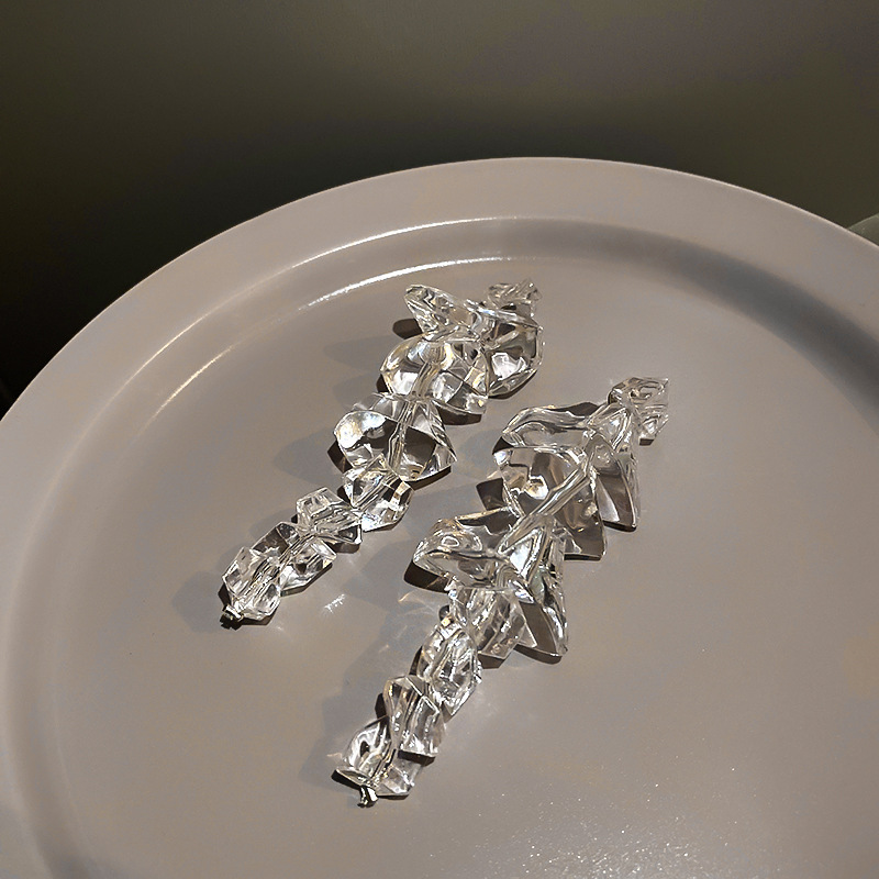 Großhandel Koreanische Unregelmäßige Acryl-eiswürfel-lange Ohrringe Nihaojewelry display picture 5