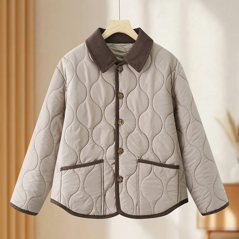Middle-Aged Mother's Winter Clothing, Light Cotton Clothing 2025 New Fashion Middle-Aged and Elderly Women's Winter Warm Small Cotton Outwear Jacket