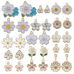 30個の白い油を混ぜた花の新しいdiyバラのデイジーアクセサリーのペンダント