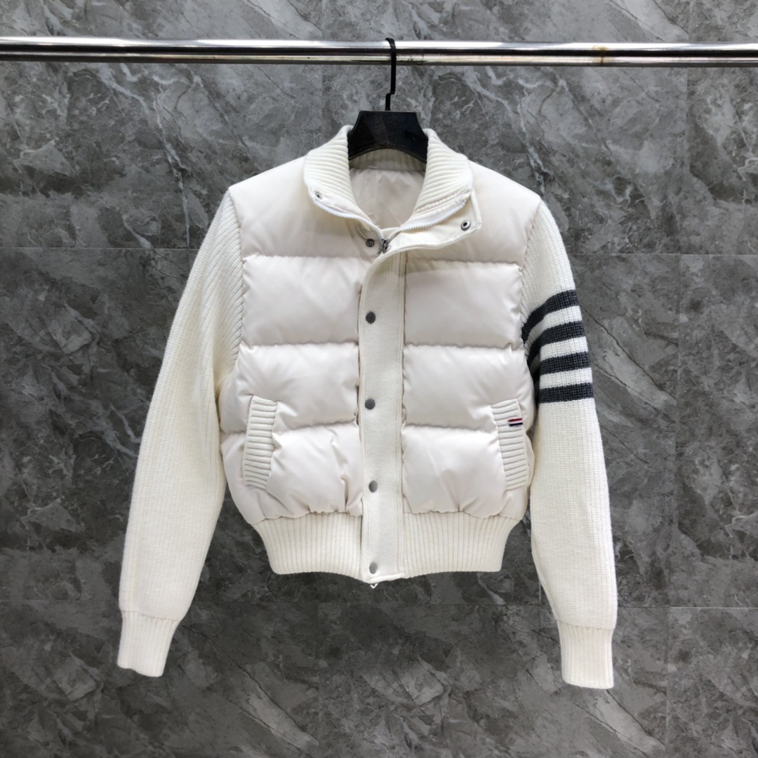 TBファクトリーダイレクト秋冬新作ハイバージョンネットセレブ人気折りたたみハーフタートルネックレディースダウンジャケット軽量