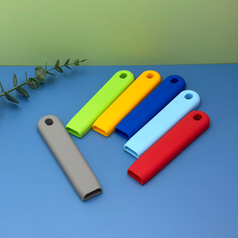 Wholesale Bamboo Accessories Food-Grade Silicone Insulated Handle Covers Spatula Silicone Covers Wooden Spatula Handle Covers