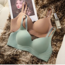 882纯欲高端光面无痕软支撑超薄水晶洞洞杯内衣收副乳大码D杯文胸