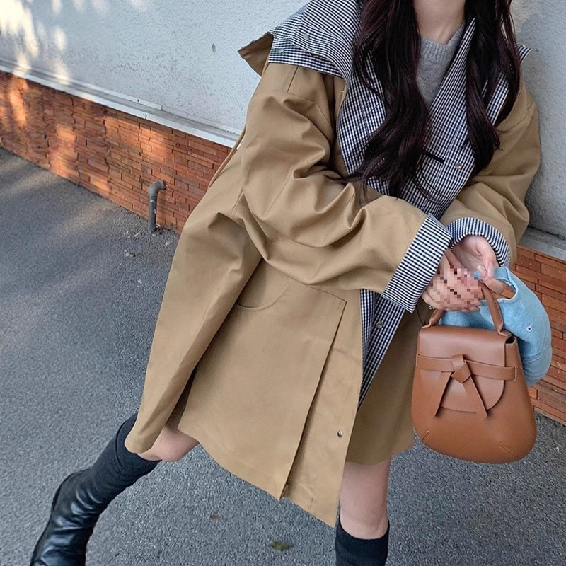 2026 Hooded Trench Coat with a Relaxed French Style, Autumn Vibe, Plaid Patchwork, Dual-Wear Workwear Coat, Casual and Loose Fit