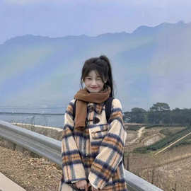 牛角扣毛呢格子外套女2025春秋复古设计感小众中长款过膝呢子大衣