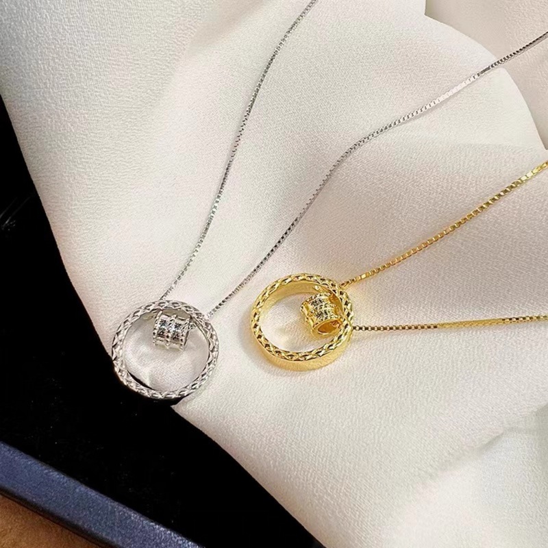 女性用スクエアウエストネックレス s925 スターリングシルバーシンプルファッションニッチハイエンドライト高級リングペンダント鎖骨チェーン|undefined