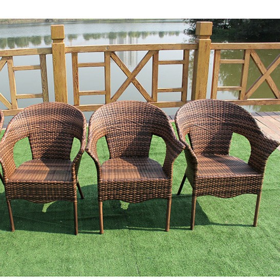 Conjunto de tres piezas de mesa y sillas de ratán para exteriores, conjunto combinado de cinco piezas de sillas de comedor de ratán para patio, balcón y hotel, venta directa de fábrica, arte en ratán