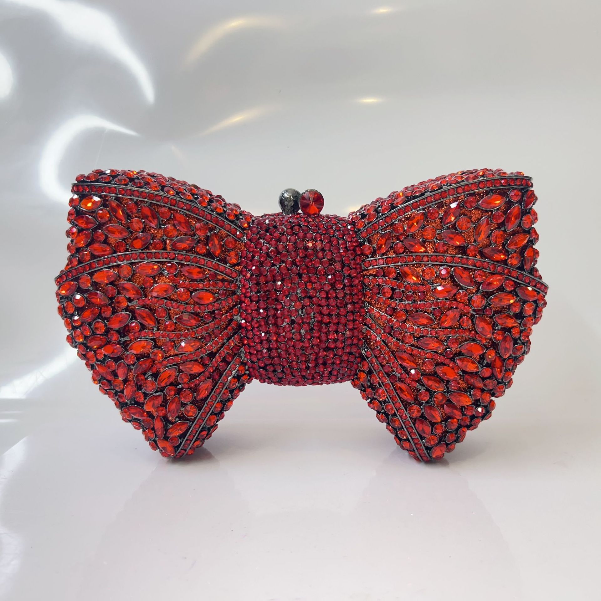 Bow cristal embrague de arco transfronterizo bolsas de cena de diamantes perforadas bolsas de mano de diamantes llenas bolsas de banquete
