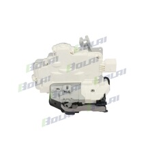 �����ڰµ�A4L/����B8�п���8J1837015A/016A/8K0839015/016
