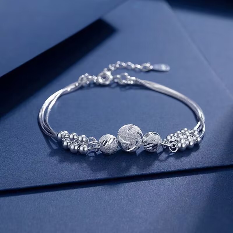 Minimalist Layered Bracelets For Women Stackable And Lightweight_voghion.com