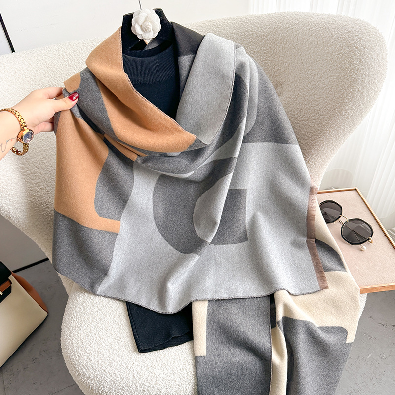 Women's Elegant Basic Color Block Viscose Fiber Scarf display picture 7