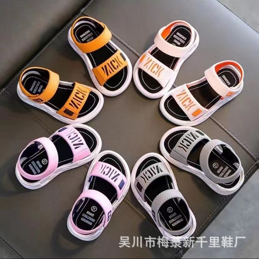 Summer New Soft-soled Beach Shoes Small, Medium and Large Children Children's Sports Leisure Velcro Sandals 909 8